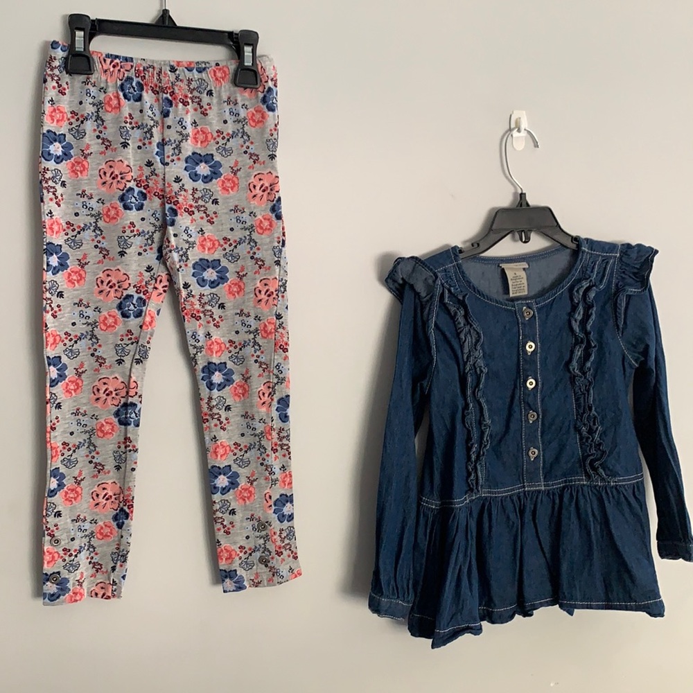 Calvin Klein Jeans 2 piece Girls outfit Size 5